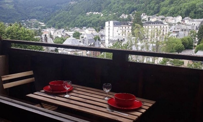 Mont-Dore Apartment | Apt. 5 pers, 200m from the center, very nice view, for ski, cures or green vacations