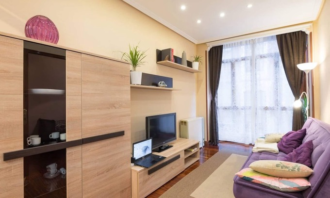 Bilbao Old Town Apartment | Apt old town in Artekale street, pedestrian, optional parking for a fee