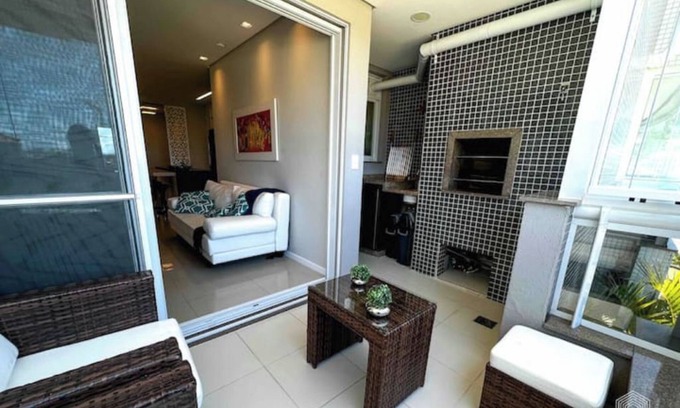Ingleses Norte RV Rental | Apt. with balcony and barbecue grill - English 300 meters from the sea
