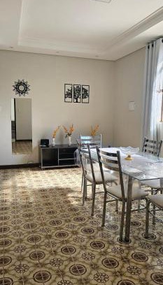 Centro Apartment | Apto 1º andar Centro 4 quartos com ar condicionado e estacionamento