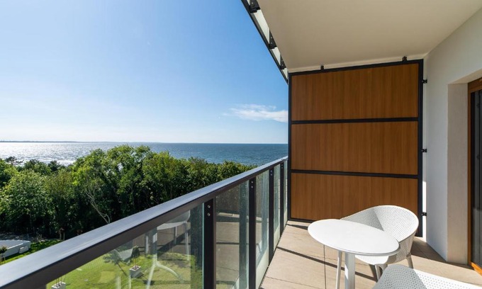 Miedzyzdroje Apartment | Aquamarina Prima Studio with Sea View by Noclegi Renters