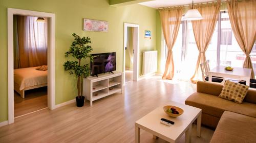 Mamaia-Sat Apartment | Aquarium Residence 1