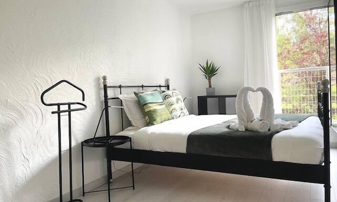 Parc-Nord Apartment | Aréna La Défense - Appt 75m² pour 6 voyageurs