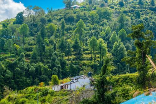 Rajgarh House | Arameh-A Boutique Orchard Retreat Near Kasauli
