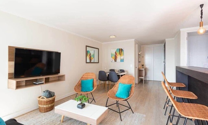 Apoquindo Apartment | Arauco Wood - 2BR, Parking, Wifi, Mall & Pool
