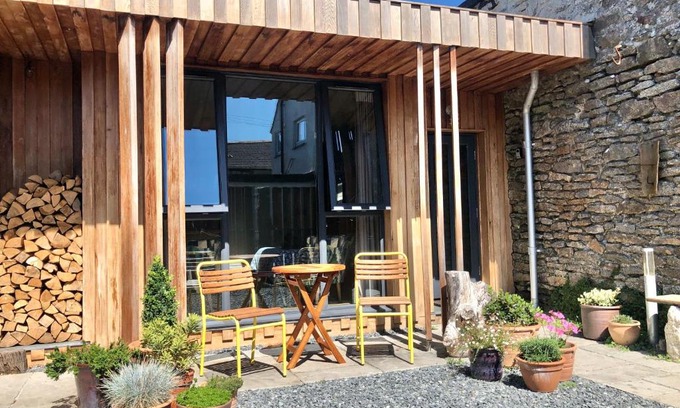 St Just Apartment | Archavon Luxury Studio