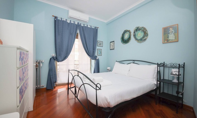 Universita Apartment | Archidee by Ghor - Two Bedroom Apartment, Sleeps 5