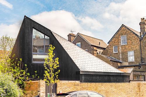 Stroud Green Apartment | Architect built Japandi-Style luxury home, Unique home in the heart of Finsbury Park, Central London in 10minutes, Near Arsenal and Tottenham Stadiums