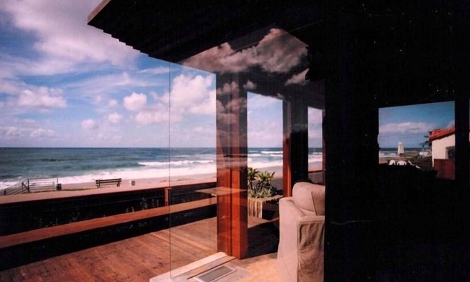 Beach Barber Tract House | Architectural Masterpiece on Windansea Beach - Family and Pet Friendly!