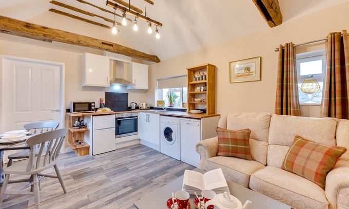 Sudbury House | Ardley Cottage Hedgehog