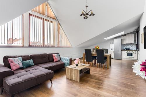 Arad Apartment | ARI Central Grand SkyView - Family Apartment