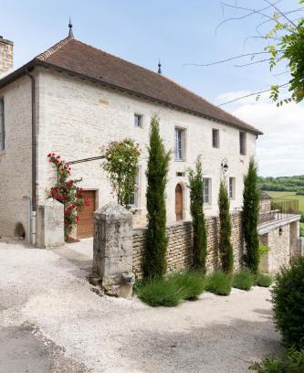 Mont-Saint-Jean House | Armance