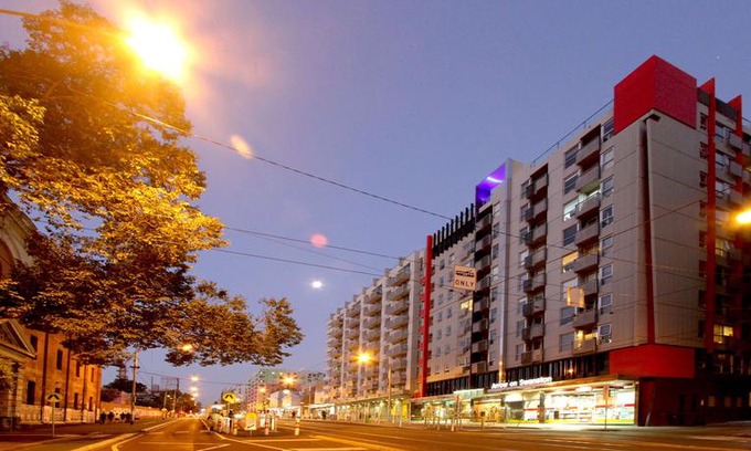 Carlton South Apartment | Arrow on Swanston