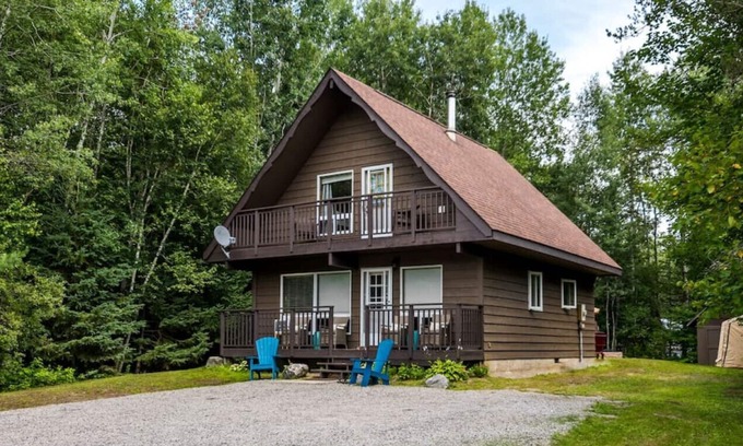 Kearney Cottage | Arrowhead * Sauna * BBQ * Fire Pit * Hot Tub