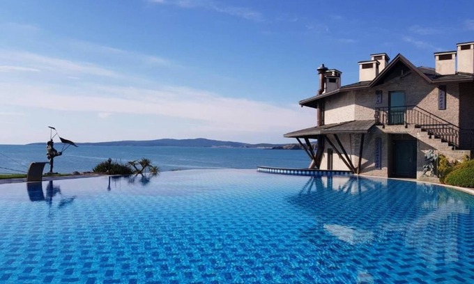Budjaka Hotel | Art complex Anel