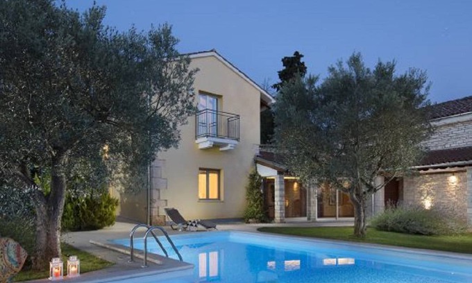 Sorici House | Art Villa Sis