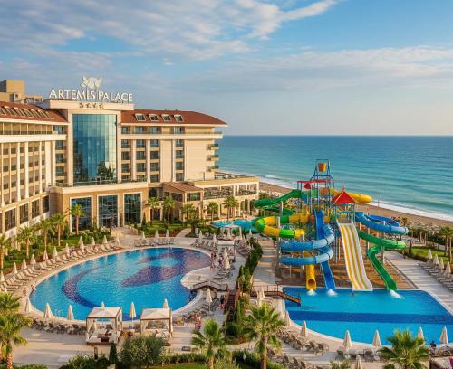 Lara Apartment | Artemis Luxury Palace Hotel