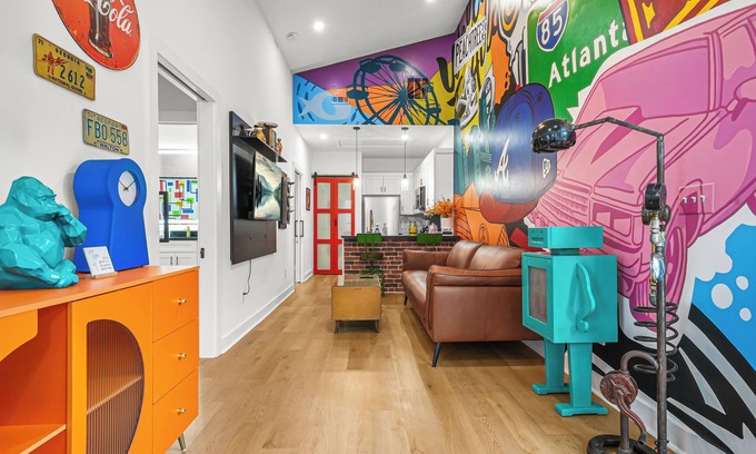 Union City House | Artistic Retreat 10 min to Airport & near Downtown