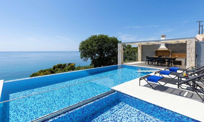 Agios Matthaios House | As part of our Luxury Collection, this house offers an extra degree of luxury in the form of, for ex