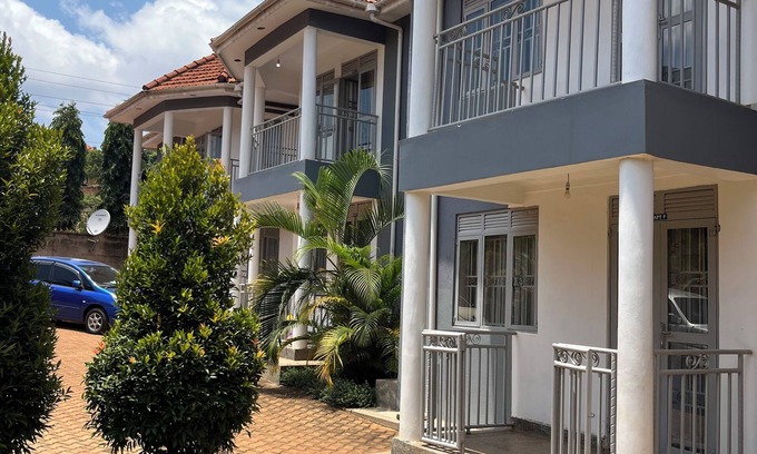 Entebbe Apartment | ASHOK APARTMENTS nPEACE AND COMFORT AWAITS