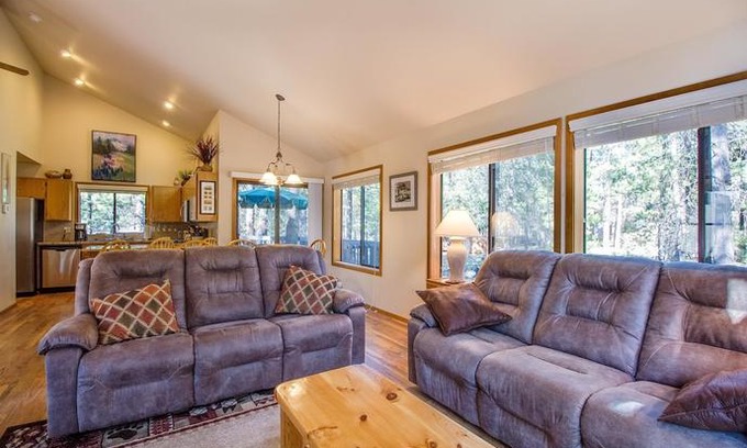 Sunriver House | Ashwood 4