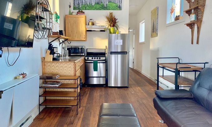 Idaho Springs Cabin | Aspen Cabin: Fully-Furnished, Pet Friendly Cabin