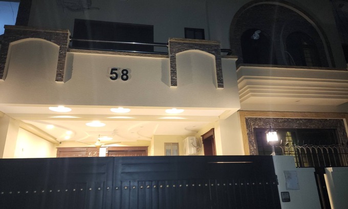 Islamabad House | Aspire Lodge - Family Guest House, Bedrooms with private washrooms in Islamabad