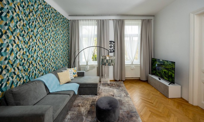 Funfhaus Apartment | Astonishing Luxury Apartment Near Schönbrunn and Westbahnhof