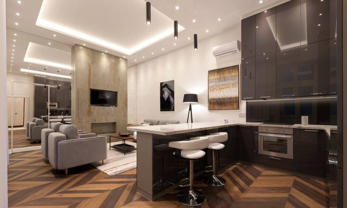 Palace District Condo | Astoria inn - Heart of City