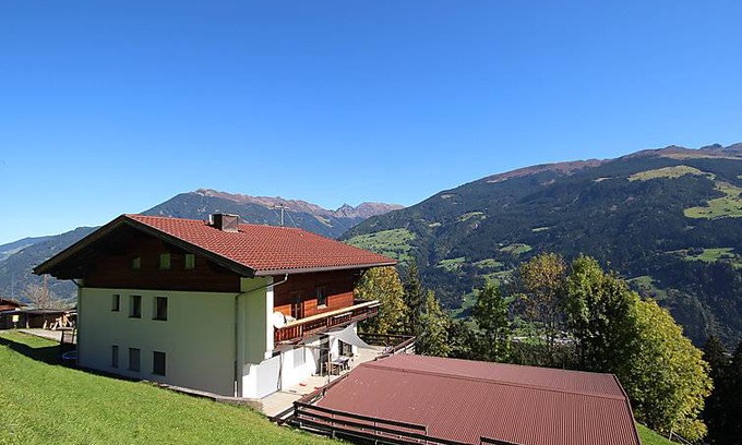 Aschau Im Zillertal Apartment | 60 m² Apartment ∙ 2 bedrooms ∙ 4 guests
