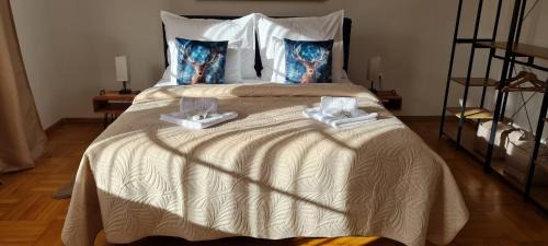 Sankt Michael in Obersteiermark Apartment | aNNa s Cozy Home with Private Forest, Canopy Terrace & Parking, near Präbichl