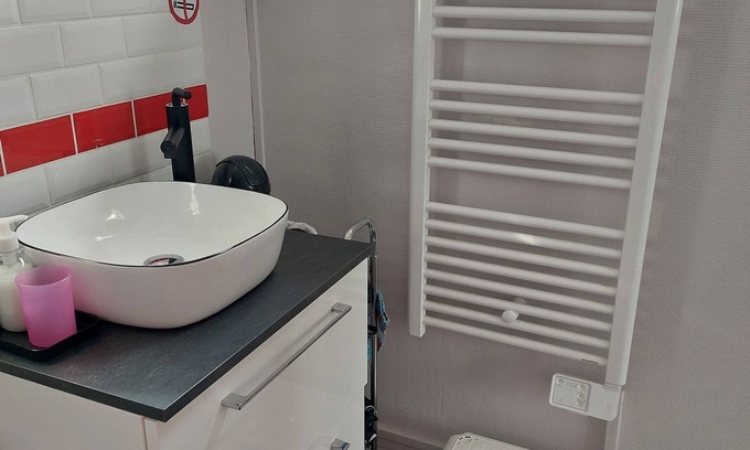 Pin - Vert Galant Bed & Breakfast | At the gates of the circuit