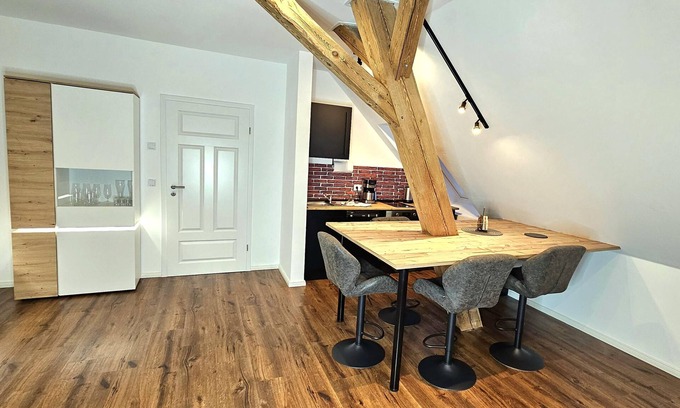 Eckental Apartment | At the gateway to Franconian Switzerland - Apartment with bedroom