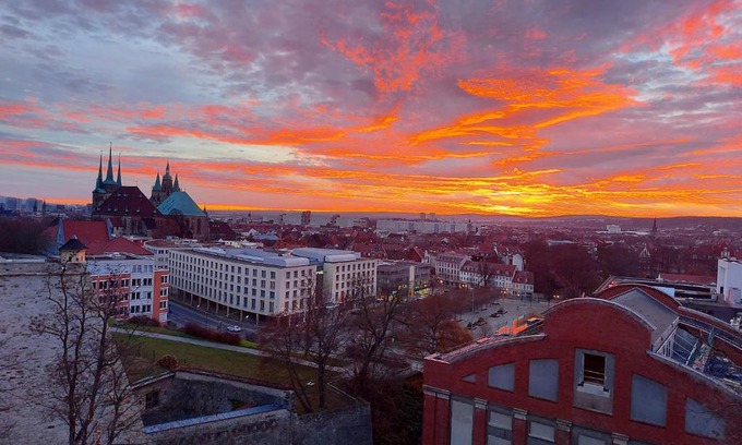 Erfurt Apartment | AT THE TOP - Penthouse über den Dächern der Stadt