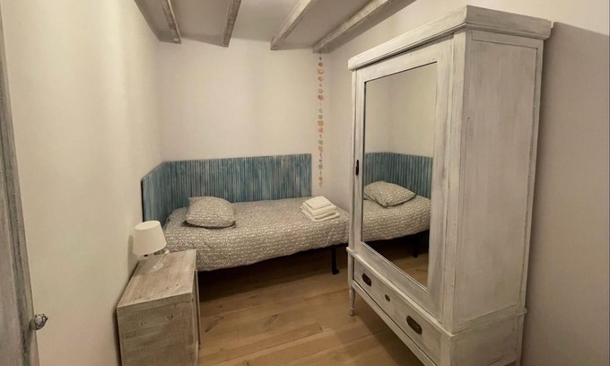 Torredembarra Villa | AT002 PLATJA: House for 5 people in second line of the beach of Baix a Mar