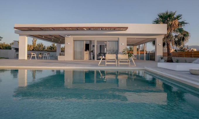 Malevizi Villa | Athena Luxury Villa by Estia