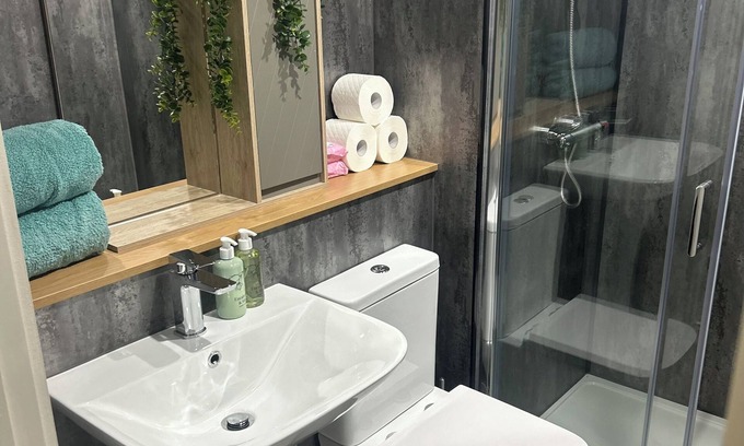 Leeds City Center Apartment | Athenaeum House