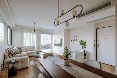Voula Apartment | Athenian Riviera Elegant Residence