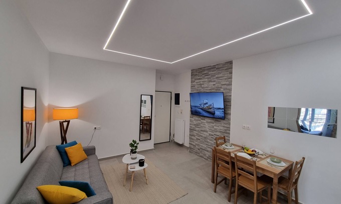 Ano Patisia Apartment | Athens 62sqm Family & Couples Apt with Balcony –Quiet & Stylish Stay near Center
