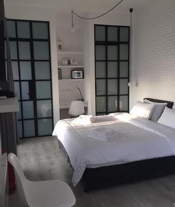Kaisariani Apartment | Athens View Loft - 06