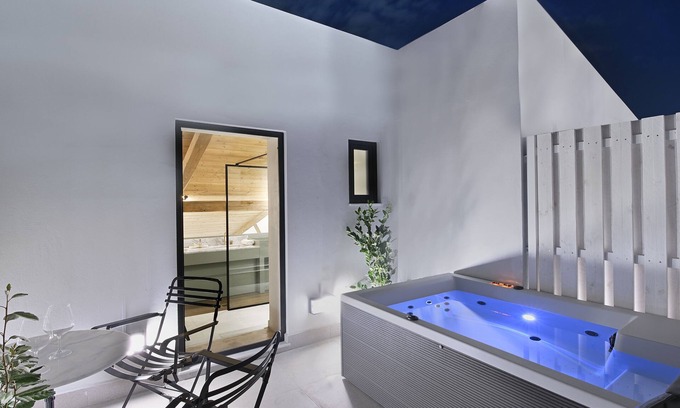 Monastiraki Apartment | Athinaidos Platinum Loft by K&K