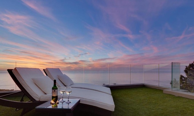 Camps Bay House | Atlantic Gold