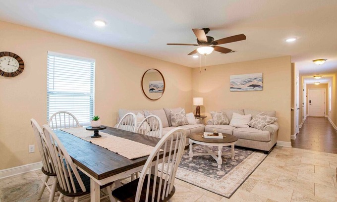 Florida Panhandle House | Atlas Townhome~peaceful~Beaches~Milton Fl