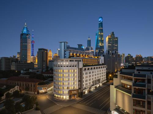 Downtown Shanghai Hotel | Atour Hotel Shanghai The Bund Yuyuan Subway Station