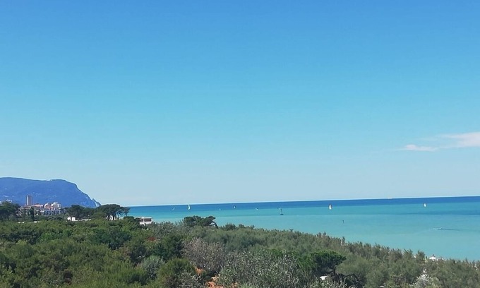 Porto Recanati Apartment | Attico Panoramico CON Ampie Terrazze SUL Mare Posizionato Sulla Spiaggia