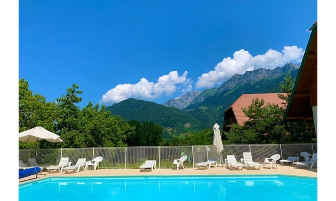 Faverges-Seythenex Apartment | AU COEUR DU GOLF **, Giez, near Lake Annecy