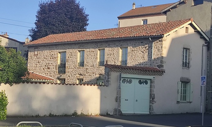 Craponne-sur-Arzon House | Au Détour de L'arzon