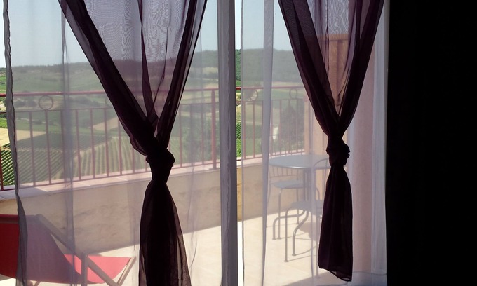 Pauligne House | Au Pied du Figuier