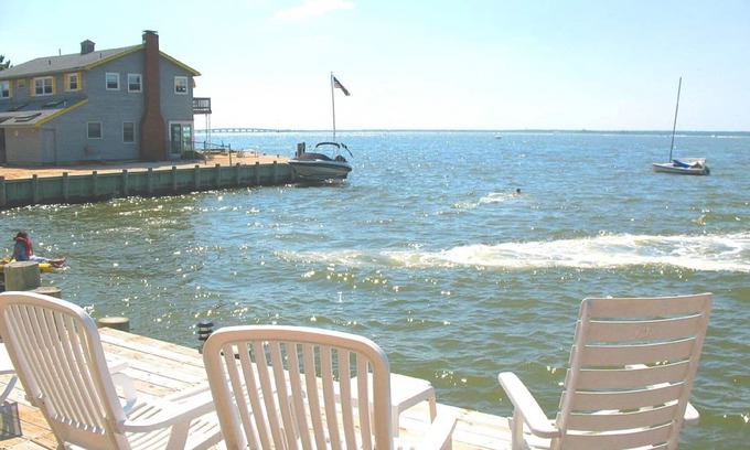 Surf City House | AUGUST 23 WEEK REDUCED 2K! BAYFRONT. HOT TUB. Amazing Views, Surf City