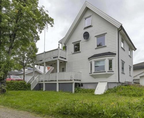 Tromso Apartment | Aurora Horizon Apartments 2 Floors apartment with amazing view close to city centre, 2 bedrooms , 2 parking